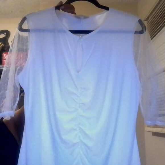 Cute Work Blouse - Picture 2 of 4